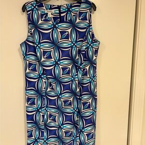 Dressbarn Blue and White Floral Pattern knee length dress